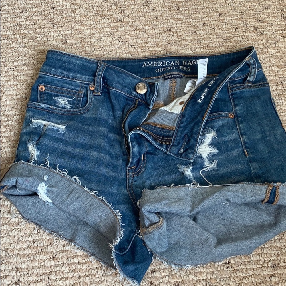 American Eagle Hi-Rise Shortie